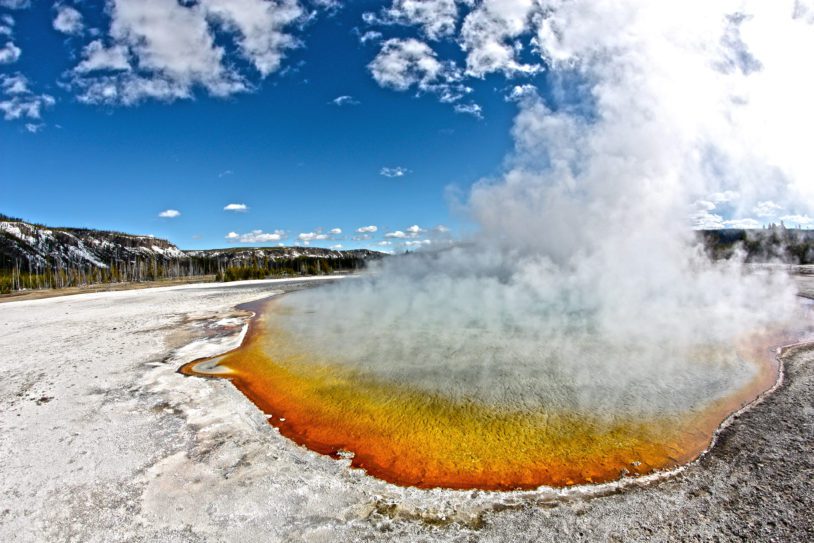 Yellowstone National Park natural phenomenon