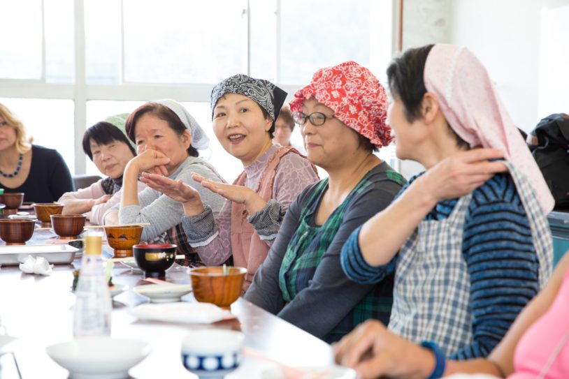 Lively lunch with local women in Japan